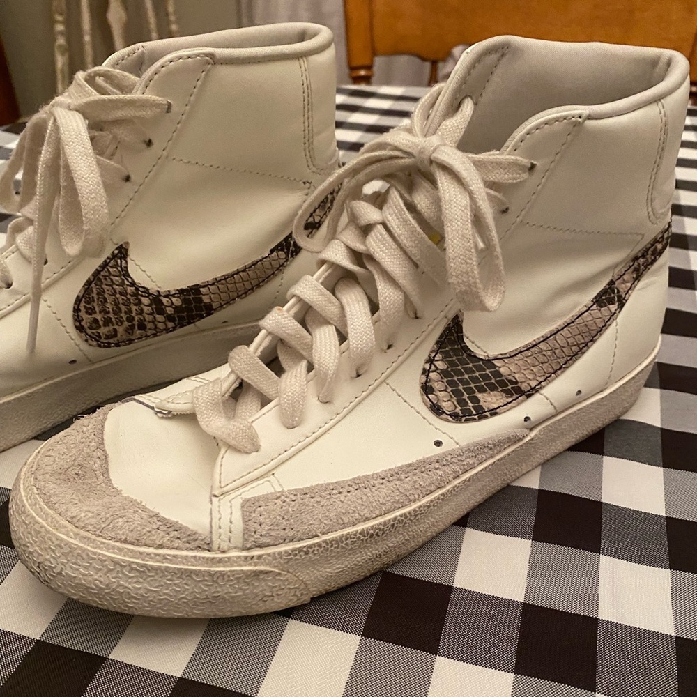 Nike Blazers '77 SE Mid Snakeskin W women’s size 8 - Picture 9 of 12